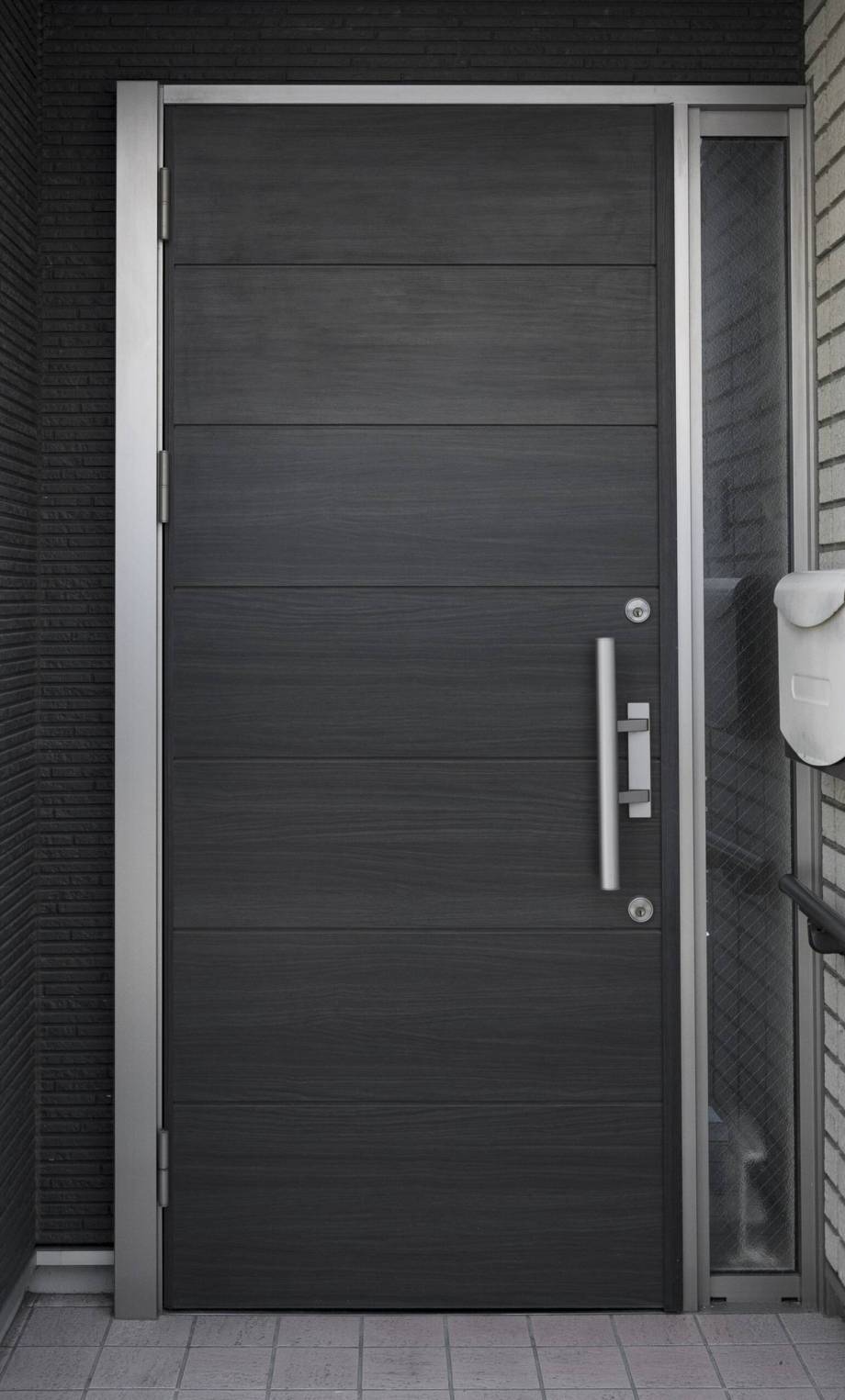 japanese-house-entrance-min